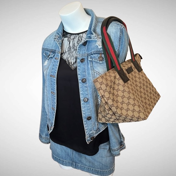 A287 - 💯 % authentic Gucci shoulder bag - Picture 3 of 16